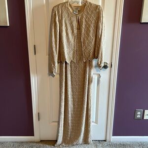 Adrianna Papell Occasions beige beaded long dress with jacket size 12